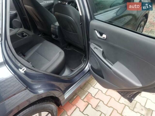 Серый Хендай Kona, объемом двигателя 0 л и пробегом 30 тыс. км за 15999 $, фото 29 на Automoto.ua