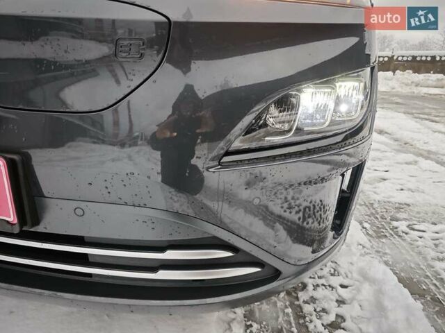 Серый Хендай Kona, объемом двигателя 0 л и пробегом 50 тыс. км за 17650 $, фото 26 на Automoto.ua