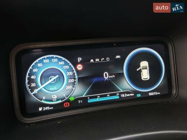 Серый Хендай Kona, объемом двигателя 0 л и пробегом 50 тыс. км за 17650 $, фото 48 на Automoto.ua