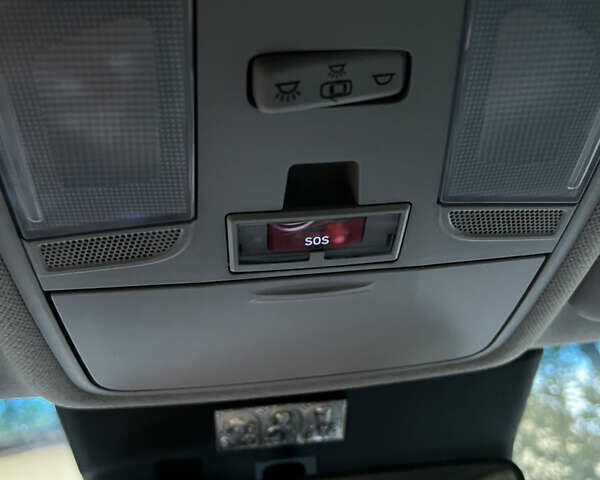 Серый Хендай Kona, объемом двигателя 0 л и пробегом 74 тыс. км за 18100 $, фото 16 на Automoto.ua