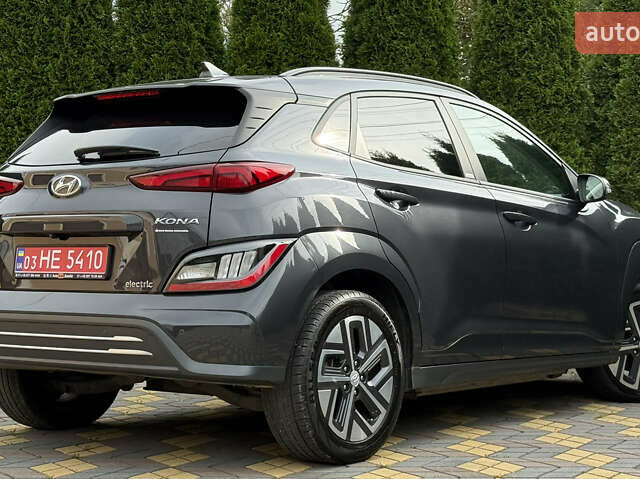 Серый Хендай Kona, объемом двигателя 0 л и пробегом 56 тыс. км за 16700 $, фото 12 на Automoto.ua