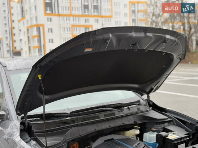 Серый Хендай Kona, объемом двигателя 0 л и пробегом 52 тыс. км за 17299 $, фото 65 на Automoto.ua