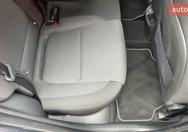 Серый Хендай Kona, объемом двигателя 0 л и пробегом 50 тыс. км за 18500 $, фото 50 на Automoto.ua