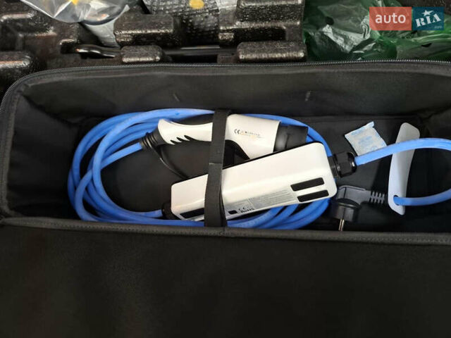 Серый Хендай Kona, объемом двигателя 0 л и пробегом 72 тыс. км за 16300 $, фото 14 на Automoto.ua
