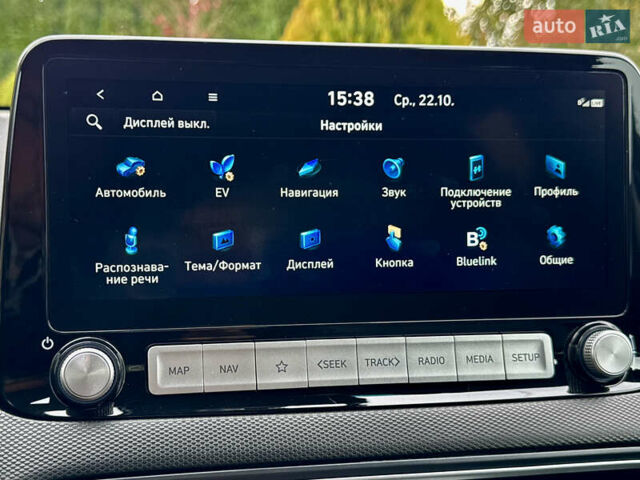 Серый Хендай Kona, объемом двигателя 0 л и пробегом 82 тыс. км за 17888 $, фото 88 на Automoto.ua