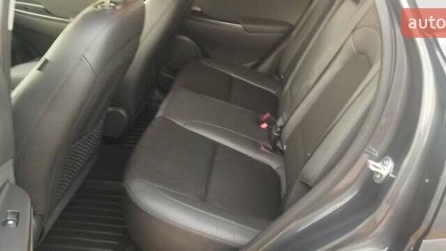 Серый Хендай Kona, объемом двигателя 0 л и пробегом 7 тыс. км за 18600 $, фото 8 на Automoto.ua