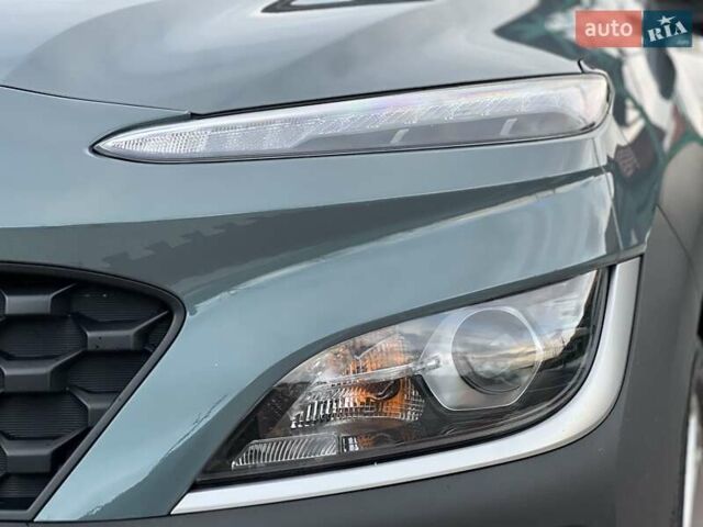 Сірий Хендай Kona, об'ємом двигуна 1.6 л та пробігом 53 тис. км за 18900 $, фото 11 на Automoto.ua