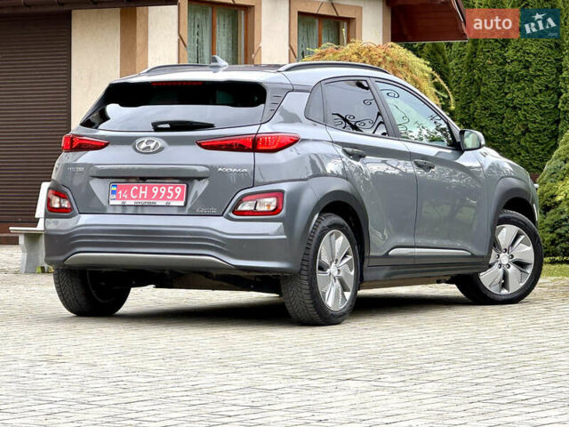 Серый Хендай Kona, объемом двигателя 0 л и пробегом 82 тыс. км за 17888 $, фото 23 на Automoto.ua
