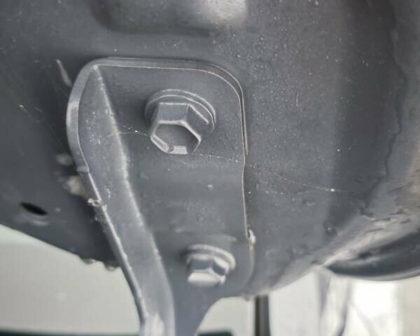 Серый Хендай Kona, объемом двигателя 0 л и пробегом 50 тыс. км за 17650 $, фото 76 на Automoto.ua