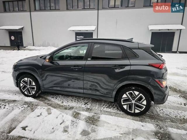 Серый Хендай Kona, объемом двигателя 0 л и пробегом 50 тыс. км за 17650 $, фото 5 на Automoto.ua