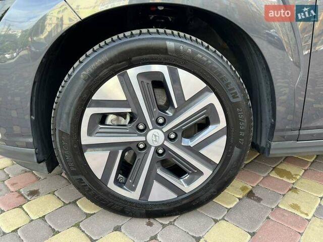 Серый Хендай Kona, объемом двигателя 0 л и пробегом 114 тыс. км за 19950 $, фото 52 на Automoto.ua