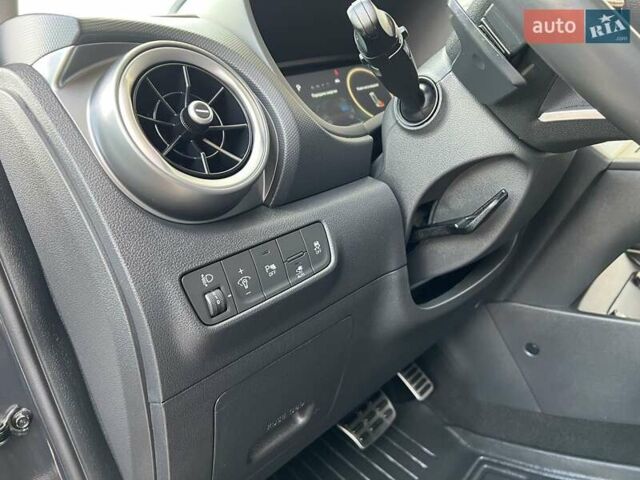 Серый Хендай Kona, объемом двигателя 0 л и пробегом 114 тыс. км за 19950 $, фото 31 на Automoto.ua