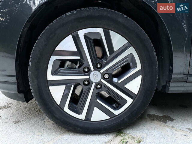 Хендай Kona 2021 у Львові на Automoto.ua Сірий Хендай Kona, об'ємом двигуна 0 л та пробігом 63 тис. км за 20999 $, фото 4 на Automoto.ua