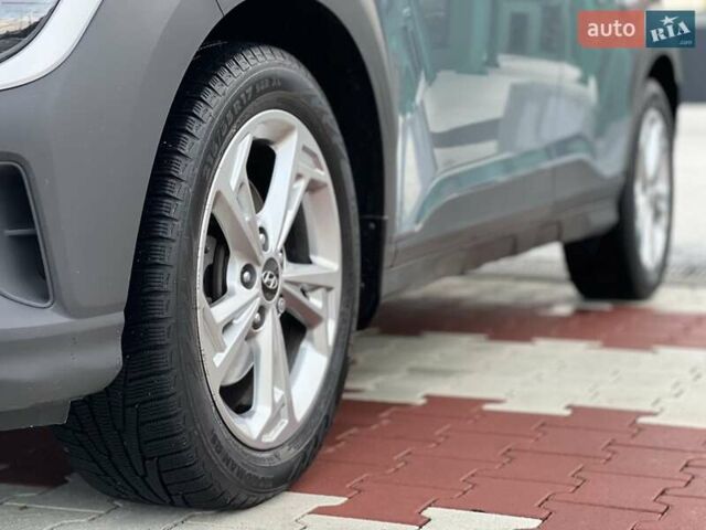 Сірий Хендай Kona, об'ємом двигуна 1.6 л та пробігом 53 тис. км за 18900 $, фото 32 на Automoto.ua