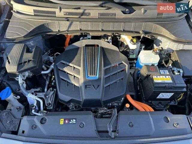 Серый Хендай Kona, объемом двигателя 0 л и пробегом 51 тыс. км за 16999 $, фото 22 на Automoto.ua