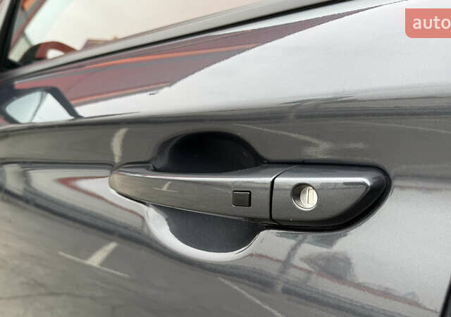 Серый Хендай Kona, объемом двигателя 0 л и пробегом 50 тыс. км за 18500 $, фото 66 на Automoto.ua