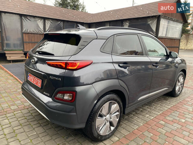 Серый Хендай Kona, объемом двигателя 0 л и пробегом 78 тыс. км за 17999 $, фото 11 на Automoto.ua