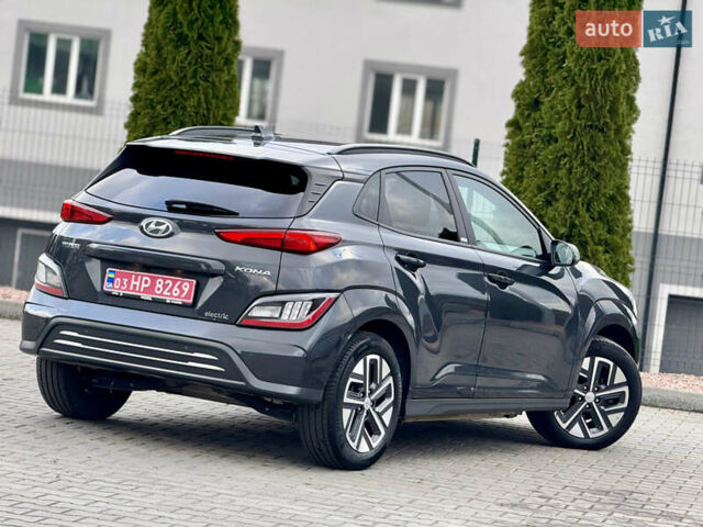 Серый Хендай Kona, объемом двигателя 0 л и пробегом 56 тыс. км за 17299 $, фото 18 на Automoto.ua