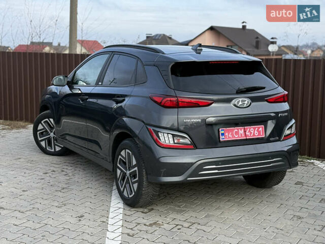 Серый Хендай Kona, объемом двигателя 0 л и пробегом 41 тыс. км за 18000 $, фото 12 на Automoto.ua