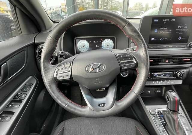 Сірий Хендай Kona, об'ємом двигуна 1.6 л та пробігом 16 тис. км за 22390 $, фото 14 на Automoto.ua