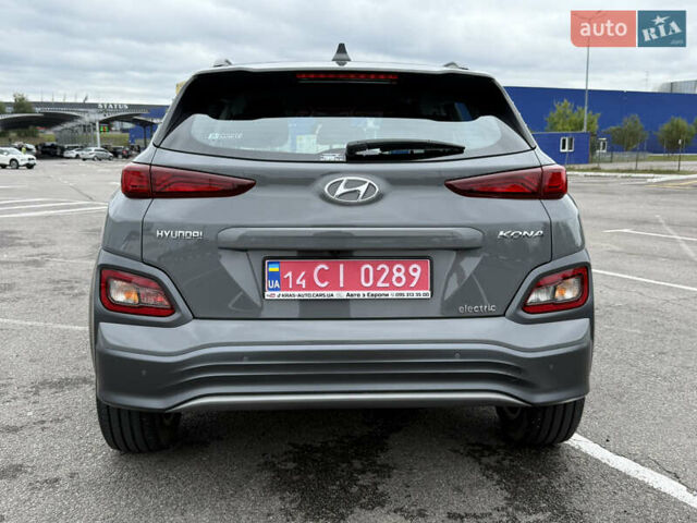 Серый Хендай Kona, объемом двигателя 0 л и пробегом 37 тыс. км за 15500 $, фото 3 на Automoto.ua