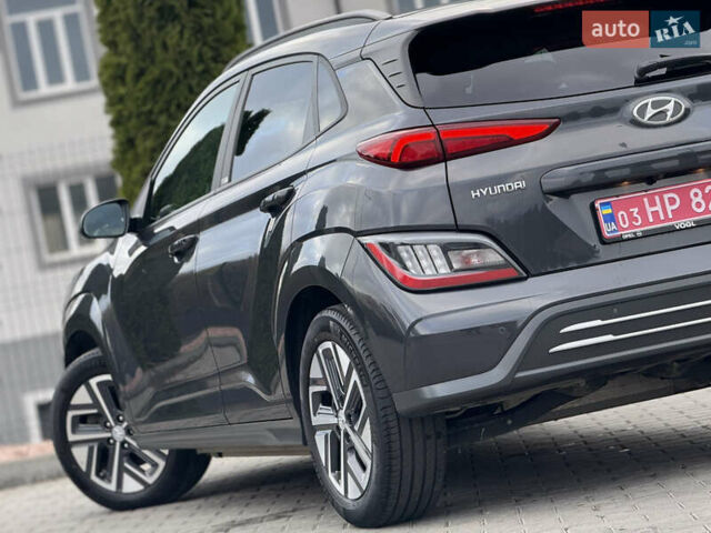 Серый Хендай Kona, объемом двигателя 0 л и пробегом 56 тыс. км за 17299 $, фото 27 на Automoto.ua
