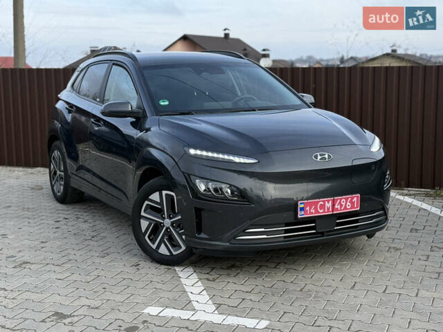 Серый Хендай Kona, объемом двигателя 0 л и пробегом 41 тыс. км за 18000 $, фото 6 на Automoto.ua