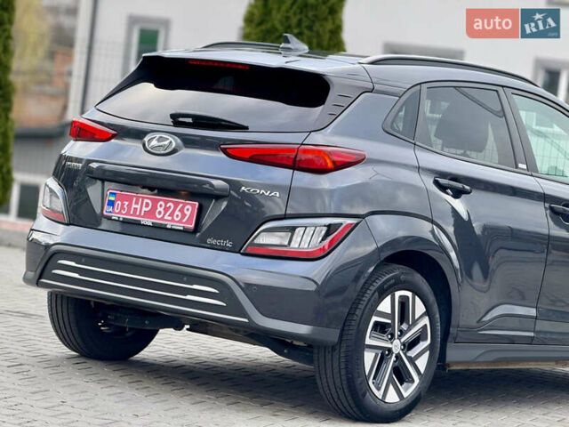 Серый Хендай Kona, объемом двигателя 0 л и пробегом 56 тыс. км за 17299 $, фото 21 на Automoto.ua