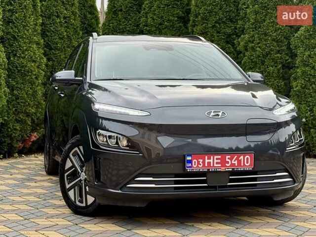 Серый Хендай Kona, объемом двигателя 0 л и пробегом 56 тыс. км за 16700 $, фото 1 на Automoto.ua