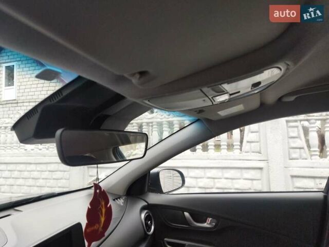 Серый Хендай Kona, объемом двигателя 0 л и пробегом 30 тыс. км за 15999 $, фото 27 на Automoto.ua