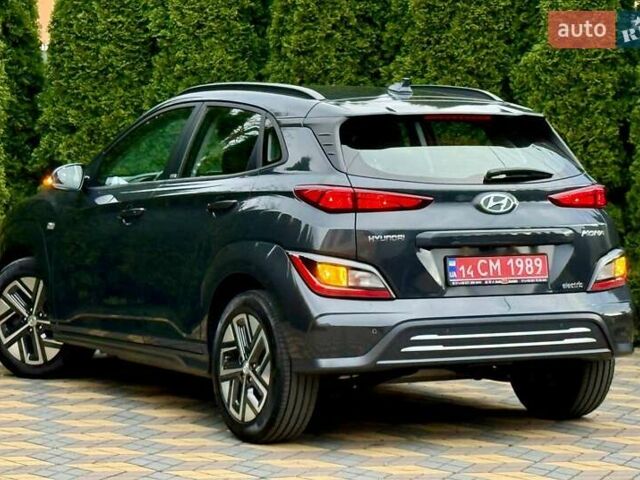 Сірий Хендай Kona, об'ємом двигуна 0 л та пробігом 44 тис. км за 16999 $, фото 9 на Automoto.ua