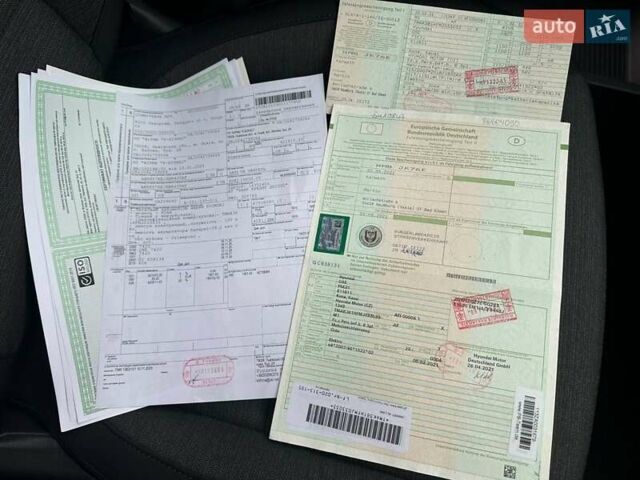 Серый Хендай Kona, объемом двигателя 0 л и пробегом 61 тыс. км за 17900 $, фото 35 на Automoto.ua