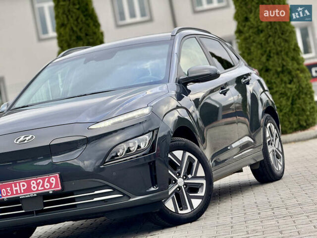 Серый Хендай Kona, объемом двигателя 0 л и пробегом 56 тыс. км за 17299 $, фото 11 на Automoto.ua