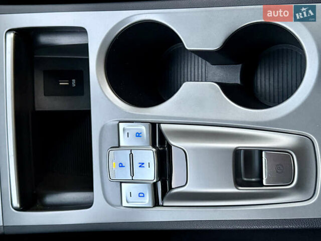 Сірий Хендай Kona, об'ємом двигуна 0 л та пробігом 19 тис. км за 18200 $, фото 23 на Automoto.ua