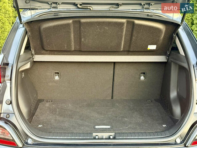 Сірий Хендай Kona, об'ємом двигуна 0 л та пробігом 19 тис. км за 18200 $, фото 11 на Automoto.ua