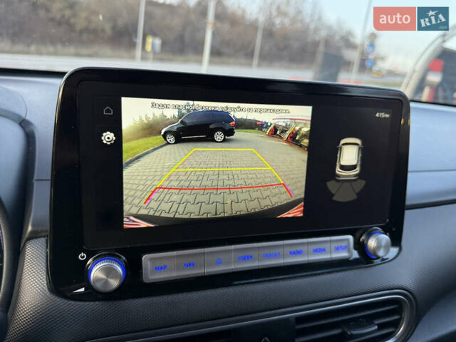 Серый Хендай Kona, объемом двигателя 0 л и пробегом 71 тыс. км за 17999 $, фото 32 на Automoto.ua