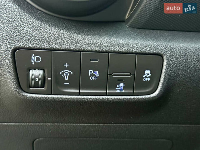 Сірий Хендай Kona, об'ємом двигуна 0 л та пробігом 19 тис. км за 18200 $, фото 17 на Automoto.ua