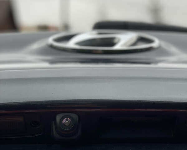 Серый Хендай Kona, объемом двигателя 0 л и пробегом 78 тыс. км за 17999 $, фото 41 на Automoto.ua