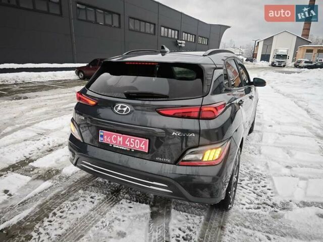 Серый Хендай Kona, объемом двигателя 0 л и пробегом 50 тыс. км за 17650 $, фото 10 на Automoto.ua