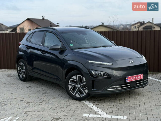 Серый Хендай Kona, объемом двигателя 0 л и пробегом 41 тыс. км за 18000 $, фото 7 на Automoto.ua