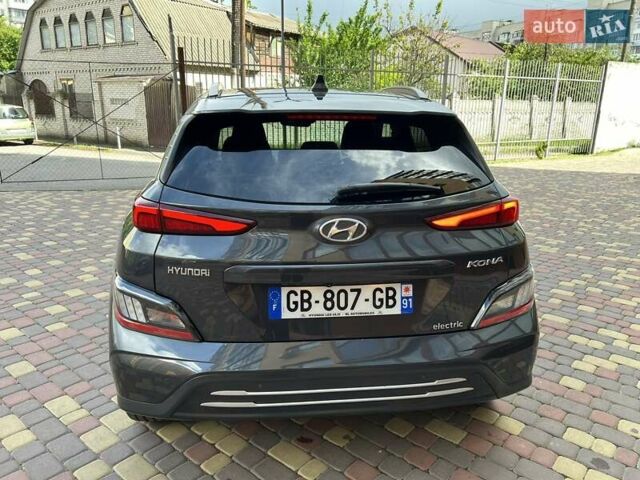 Серый Хендай Kona, объемом двигателя 0 л и пробегом 114 тыс. км за 19950 $, фото 57 на Automoto.ua