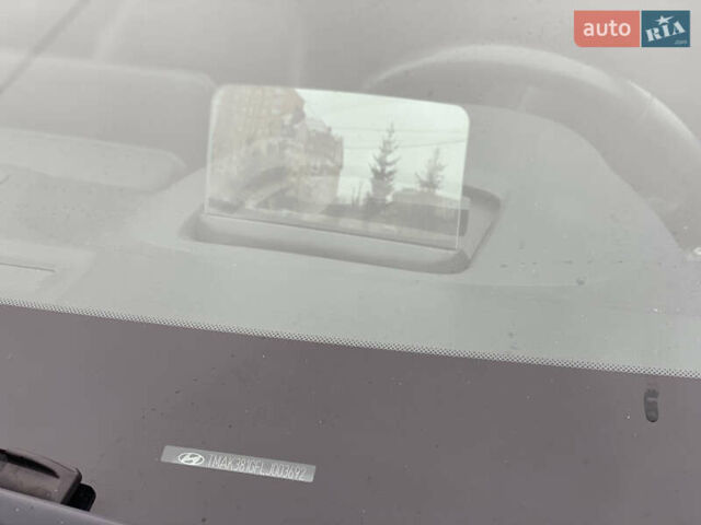 Серый Хендай Kona, объемом двигателя 0 л и пробегом 78 тыс. км за 17999 $, фото 21 на Automoto.ua