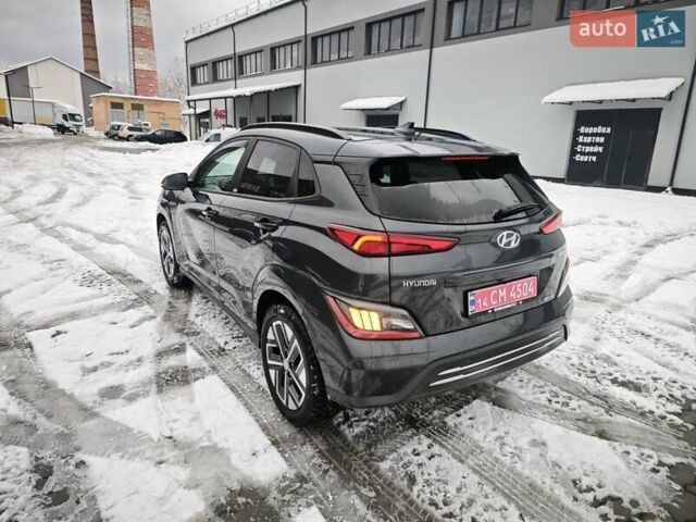 Серый Хендай Kona, объемом двигателя 0 л и пробегом 50 тыс. км за 17650 $, фото 8 на Automoto.ua
