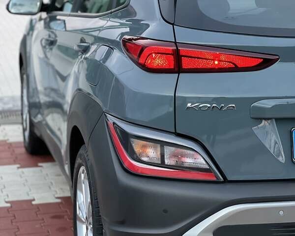 Сірий Хендай Kona, об'ємом двигуна 1.6 л та пробігом 53 тис. км за 18900 $, фото 17 на Automoto.ua