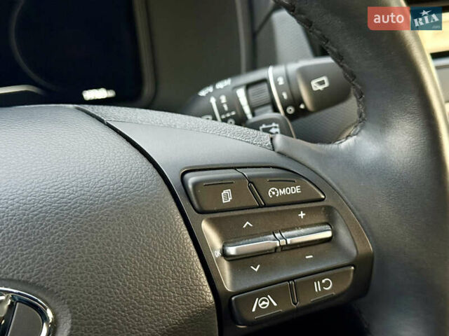 Сірий Хендай Kona, об'ємом двигуна 0 л та пробігом 19 тис. км за 18200 $, фото 26 на Automoto.ua