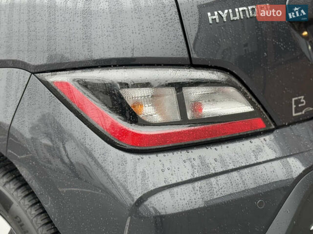 Серый Хендай Kona, объемом двигателя 0 л и пробегом 52 тыс. км за 17299 $, фото 16 на Automoto.ua