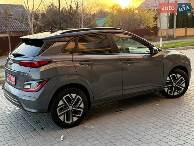 Серый Хендай Kona, объемом двигателя 0 л и пробегом 42 тыс. км за 17900 $, фото 37 на Automoto.ua