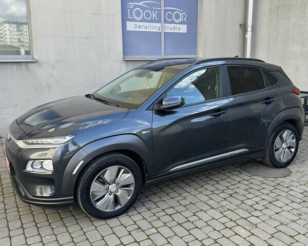 Сірий Хендай Kona, об'ємом двигуна 0 л та пробігом 19 тис. км за 17400 $, фото 3 на Automoto.ua