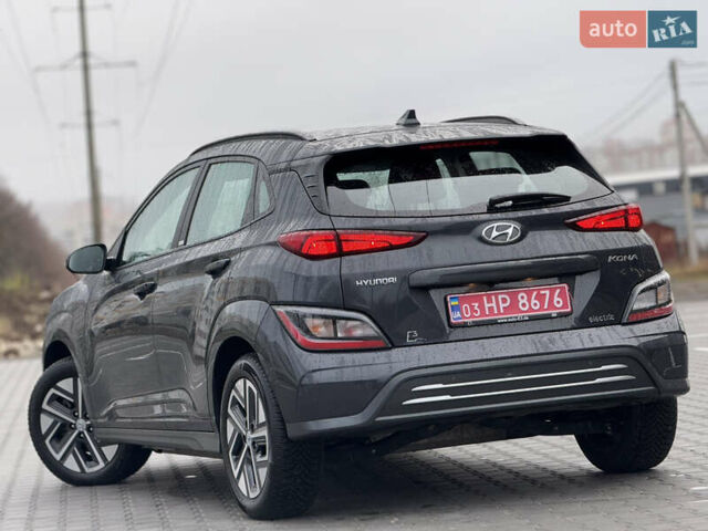 Серый Хендай Kona, объемом двигателя 0 л и пробегом 52 тыс. км за 17299 $, фото 75 на Automoto.ua