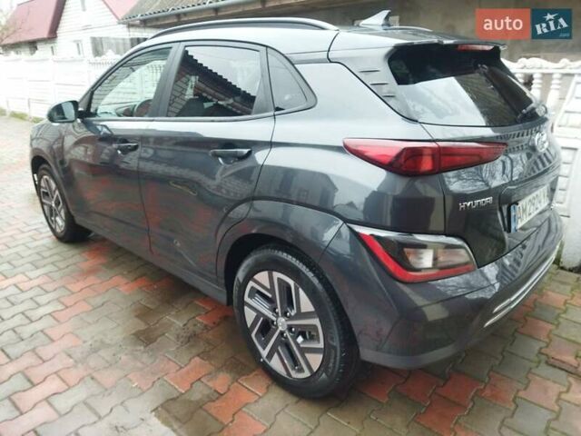 Серый Хендай Kona, объемом двигателя 0 л и пробегом 30 тыс. км за 15999 $, фото 9 на Automoto.ua